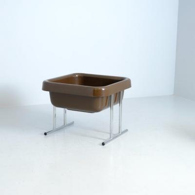 Yrjo Kukkapuro Modern Yrj Kukkapuro Magazine Flower Table Model 3666 Haimi Finland 1970s