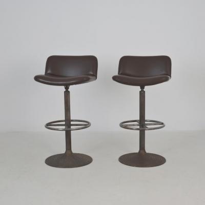Yrjo Kukkapuro Pair of Brown Yrj Kukkapuro Moderno Bar Stools Finland 1960s