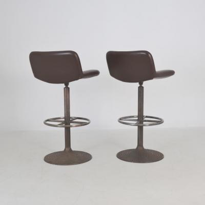 Yrjo Kukkapuro Pair of Brown Yrj Kukkapuro Moderno Bar Stools Finland 1960s