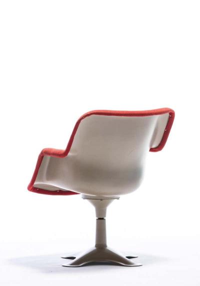 Yrjo Kukkapuro Yrj Kukkapuro Molded Fiberglass Swivel Armchair