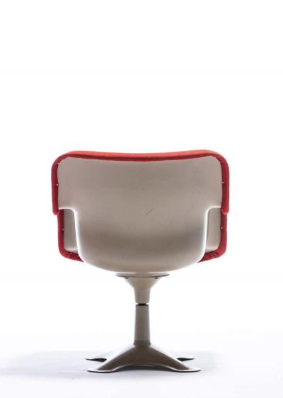 Yrjo Kukkapuro Yrj Kukkapuro Molded Fiberglass Swivel Armchair