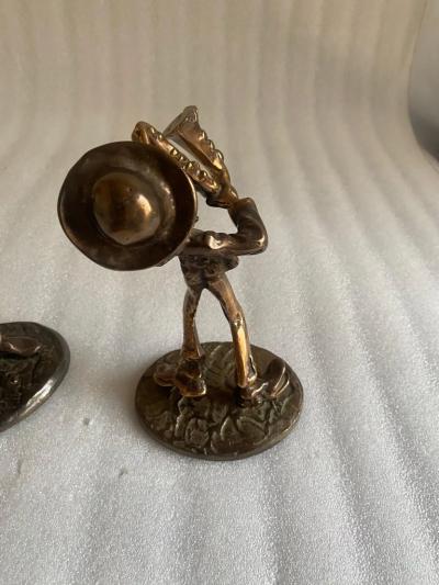 Yves Lohe 1970 80 Saxophonist and Trumpeter and Violin in Bronze Sculptures Signed LOHE