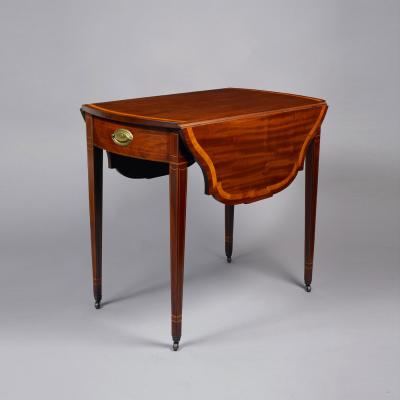 ZOOM HEPPLEWHITE PEMBROKE BOWFRONT TABLE WITH SHAPED LEAVES