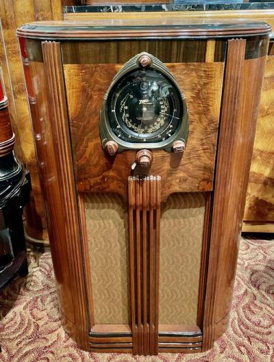 Zenith 9S263 Sutter Dial Oval Shaped Console Radio with Bluetooth