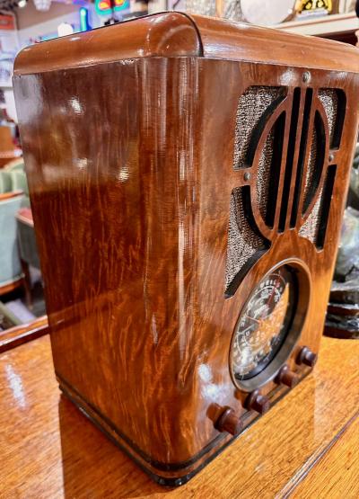 Zenith Model 6 S 229 Tombstone Radio 1938 With Adapter for Bluetooth