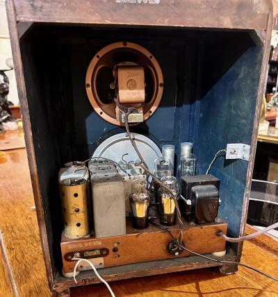 Zenith Model 6 S 229 Tombstone Radio 1938 With Adapter for Bluetooth