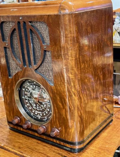 Zenith Model 6 S 229 Tombstone Radio 1938 With Adapter for Bluetooth