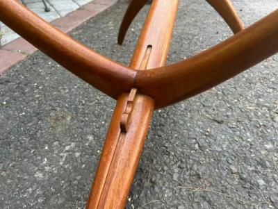 pierluigi Giordani Unusual Pierluigi Giordani style Sculptural Walnut Coffee Table Mid Century