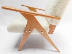  Adesso Studio Pair of Custom Mid Century Style Oak Sheepskin Armchairs - 2040659