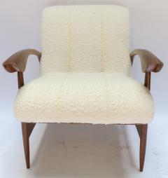  Adesso Studio Pair of Custom Walnut Armchairs in Ivory Boucle - 1118917