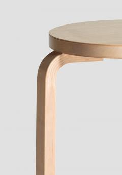  Artek Authentic Stool E60 in Lacquered Birch with Linoleum Seat by Alvar Aalto Artek - 998313