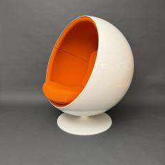  Asko Original Asko Ball Chair Eero Aarnio White and Orange Finland 1960s - 4640512