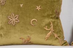  B VIZ Designs PAIR OF ANTIQUE TEXTILE PILLOWS BY B VIZ DESIGNS - 667188