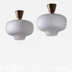  B hlmarks AB Bohlmarks Pair of frosted glass and brass ceiling lamps - 3177546