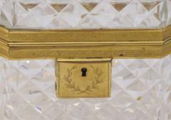  Baccarat Exquisite antique Baccarat diamond cut crystal vanity box with bronze mounts - 830278
