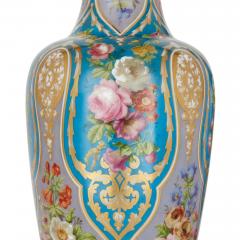  Baccarat Pair of antique French floral glass vases by Baccarat - 2509833