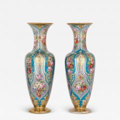  Baccarat Pair of antique French floral glass vases by Baccarat - 2515664