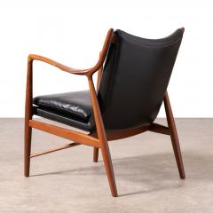  Baker Furniture Company Finn Juhl NV 45 Scandinavian Lounge Chairs in Walnut and Black Leather 1950s - 3622633