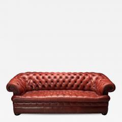  Baker Furniture Company Georgian Chesterfield Sofa Tufted Red Distressed Leather Bun Feet 2000s - 3667452