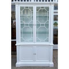  Baker Furniture Company Hollywood Regency Baker Furniture Co White Lacquer Display Cabinet - 4438059