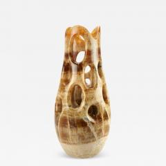  Barberini Gunnell Sculptural vase PV04 in Amber Onyx by Barberini Gunnell - 3884572