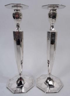  Barbour Silver Company Pair of JE Caldwell Edwardian Classical Sterling Silver Candlesticks - 3769916