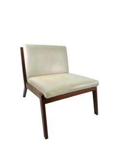  Bernhardt Furniture Pair Of Bernhardt Walnut Lounge Chairs with Original Creme Fine Leather - 4047025