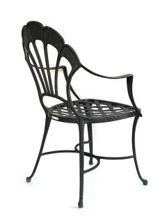  Brown Jordan Furniture Vintage Brown Jordan Aluminum Outdoor Round Table with Four Chairs - 4554942