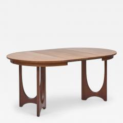  Broyhill Brasilia Broyhill Brasilia Mid Century Walnut Expanding Dining Table with 2 Leaves - 4319383