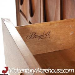  Broyhill Brasilia Broyhill Brasilia Mid Century Walnut Magna Highboy Dresser - 3504301