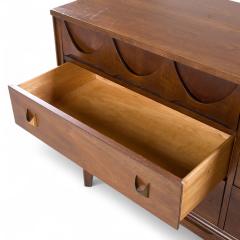  Broyhill Brasilia Broyhill Brasilia Mid Century Walnut and Brass 6 Drawer Dresser - 4265153
