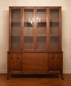  Broyhill Brasilia Broyhill Brasilia Model 6140 62 63 Breakfront Buffet Hutch Walnut China Cabinet - 3947340