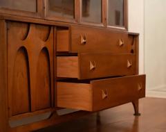  Broyhill Brasilia Broyhill Brasilia Model 6140 62 63 Breakfront Buffet Hutch Walnut China Cabinet - 3947403