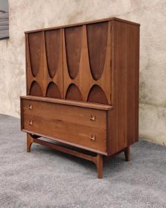  Broyhill Brasilia Expertly Restored Broyhill Brasilia Sculpted Walnut Dresser or Gentlemans Chest - 3975284