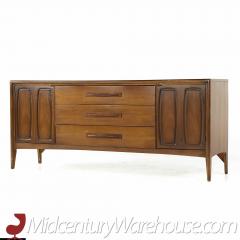  Broyhill Furniture Broyhill Emphasis Mid Century Walnut Lowboy Dresser - 3688199