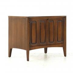  Broyhill Furniture Broyhill Emphasis Mid Century Walnut Nightstand - 3688619