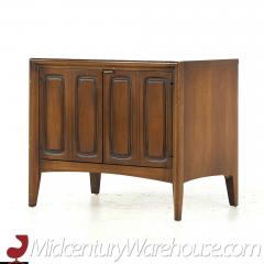  Broyhill Furniture Broyhill Emphasis Mid Century Walnut Nightstand - 3688622