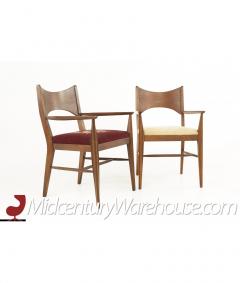  Broyhill Furniture Broyhill Saga Mid Century Walnut Captain Dining Chairs Pair - 3127990