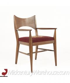  Broyhill Furniture Broyhill Saga Mid Century Walnut Captain Dining Chairs Pair - 3127995