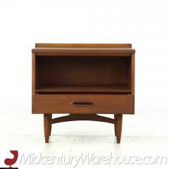  Broyhill Furniture Broyhill Sculptra Mid Century Walnut Nightstand Pair - 3688617