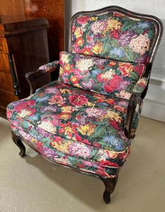  Brunschwig Fils 19th C Style French Provincial Down Filled Brunschwig Fils Chintz Chair - 2916163