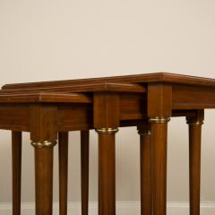  COMTE A nest of three mahogany tables attributed to Comte Circa 1940 - 2107587