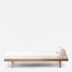  Cassina CHARLOTTE PERRIAND DAYBED IN NATURAL OAK FRAME - 3551746