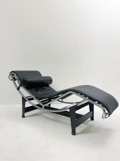  Cassina Le Corbusier LC4 Lounge Chair by Cassina - 2693579