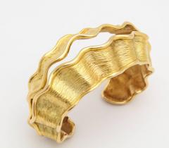  Chanel Chanel Chanel Vintage 18 kt Gold Cuff - 501764