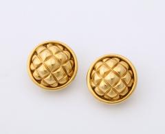  Chaumet Chaumet 18 K Quilted Clip Earrings - 2903799