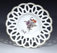  Chelsea Porcelain Manufactory Antique English Porcelain Botanical Chelsea Latticed Circular Dishes - 1778865