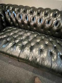  Chesterfield Chesterfield Sofa Button Tufted in Green Leather Sofa - 3147052