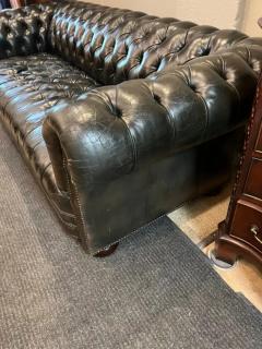  Chesterfield Chesterfield Sofa Button Tufted in Green Leather Sofa - 3147061