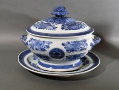  Chinese Porcelain 18th Century Chinese Export Porcelain Blue Fitzhugh Soup Tureen Cover Stand - 1614198